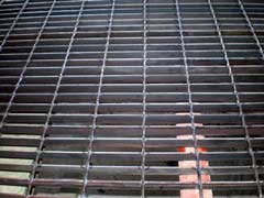 扭绞方钢型钢盖板